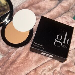 Glo Skin Beauty Pressed Base - “Honey Dark”
